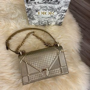 DIORAMA Metallic Champagne Microcannage Calfskin